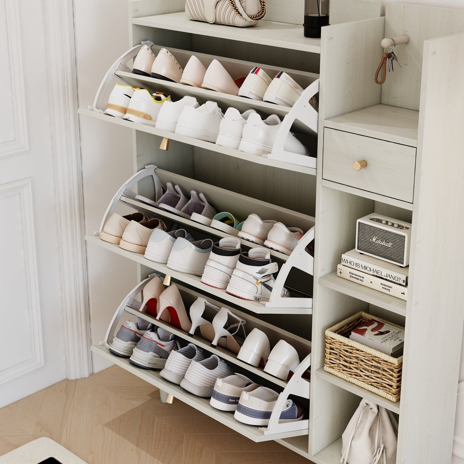 Shoe cabinet