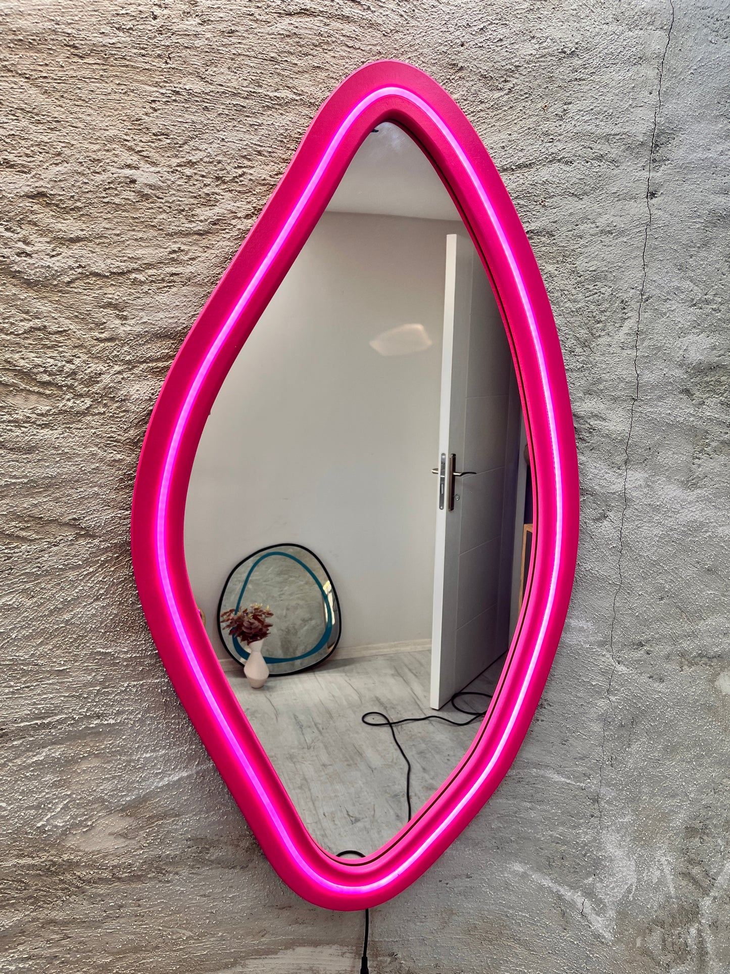 Neon LED Wavy Wall Mirror – Modern Irregular Shape MDF Frame Mirror | Decorative Accent for Bedroom & Living Room