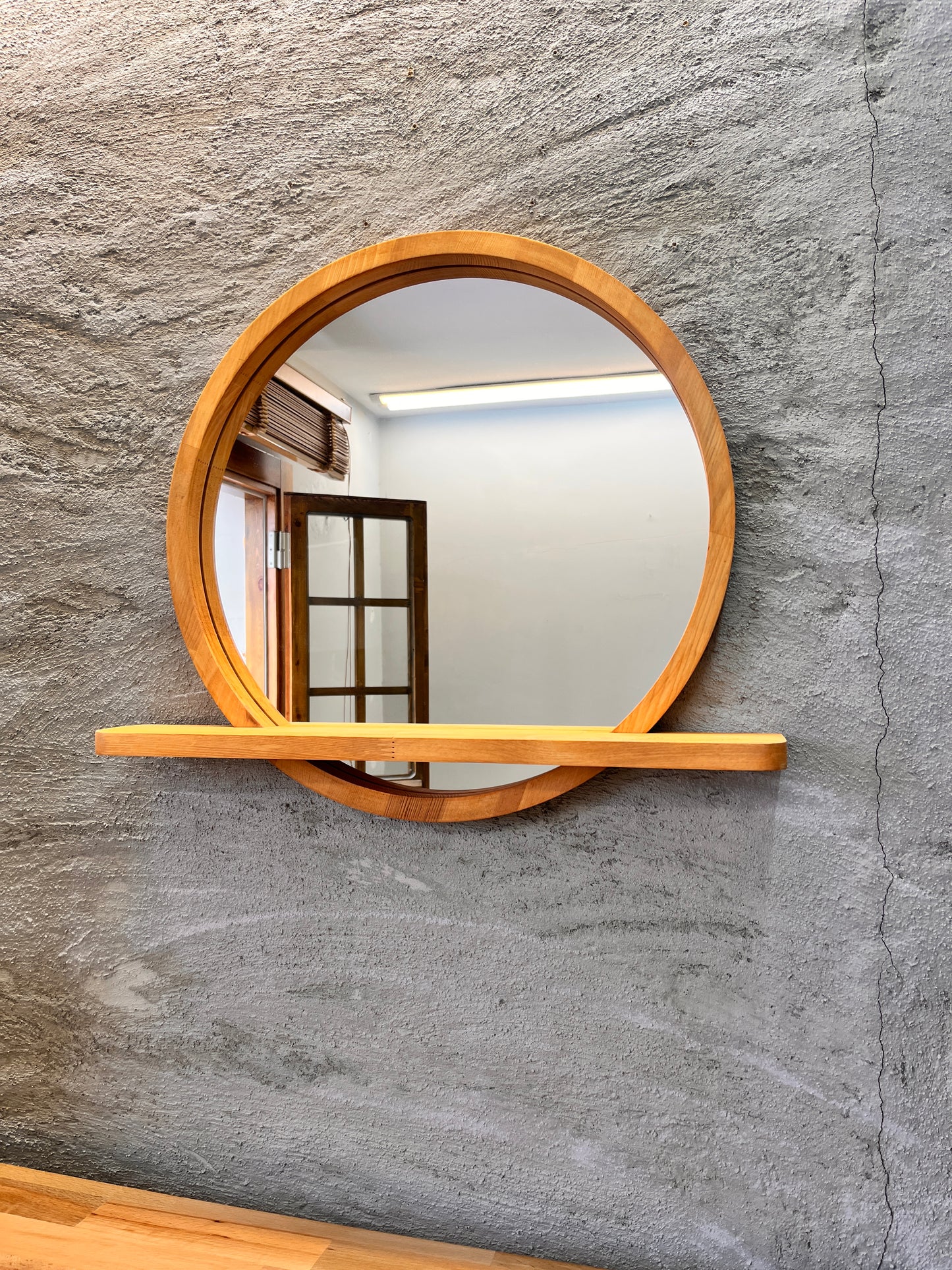 Solid Beech Wood Round Mirror with Shelf – Scandinavian Entryway Bathroom Mirror
