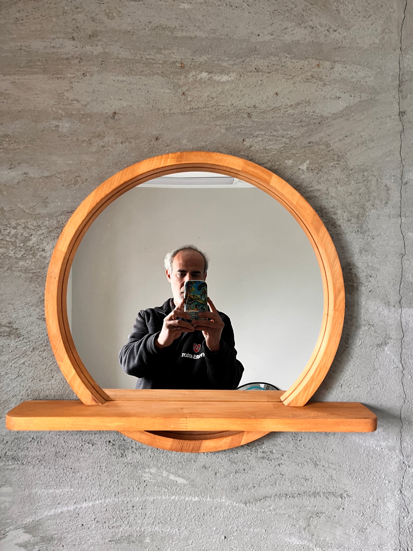 Solid Beech Wood Round Mirror with Shelf – Scandinavian Entryway Bathroom Mirror
