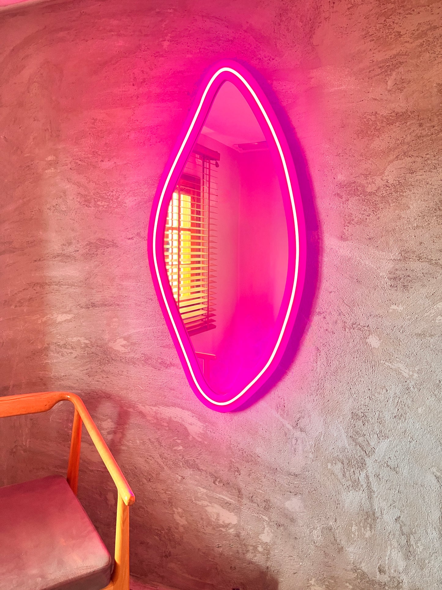 Neon LED Wavy Wall Mirror – Modern Irregular Shape MDF Frame Mirror | Decorative Accent for Bedroom & Living Room