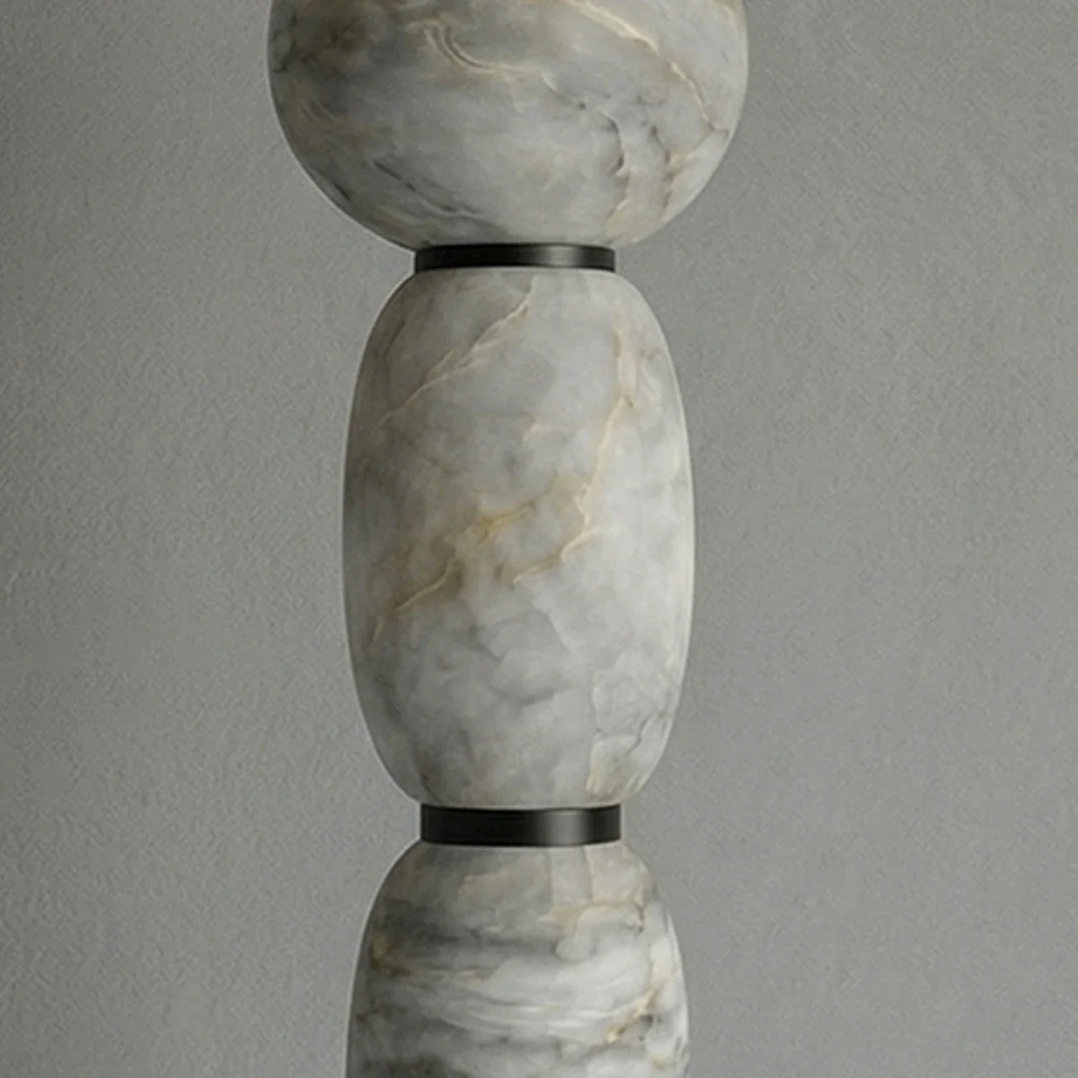 Alabaster Pendulous Pearl Pendant Light