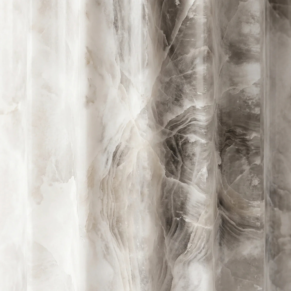 Padana Alabaster Table Lamp