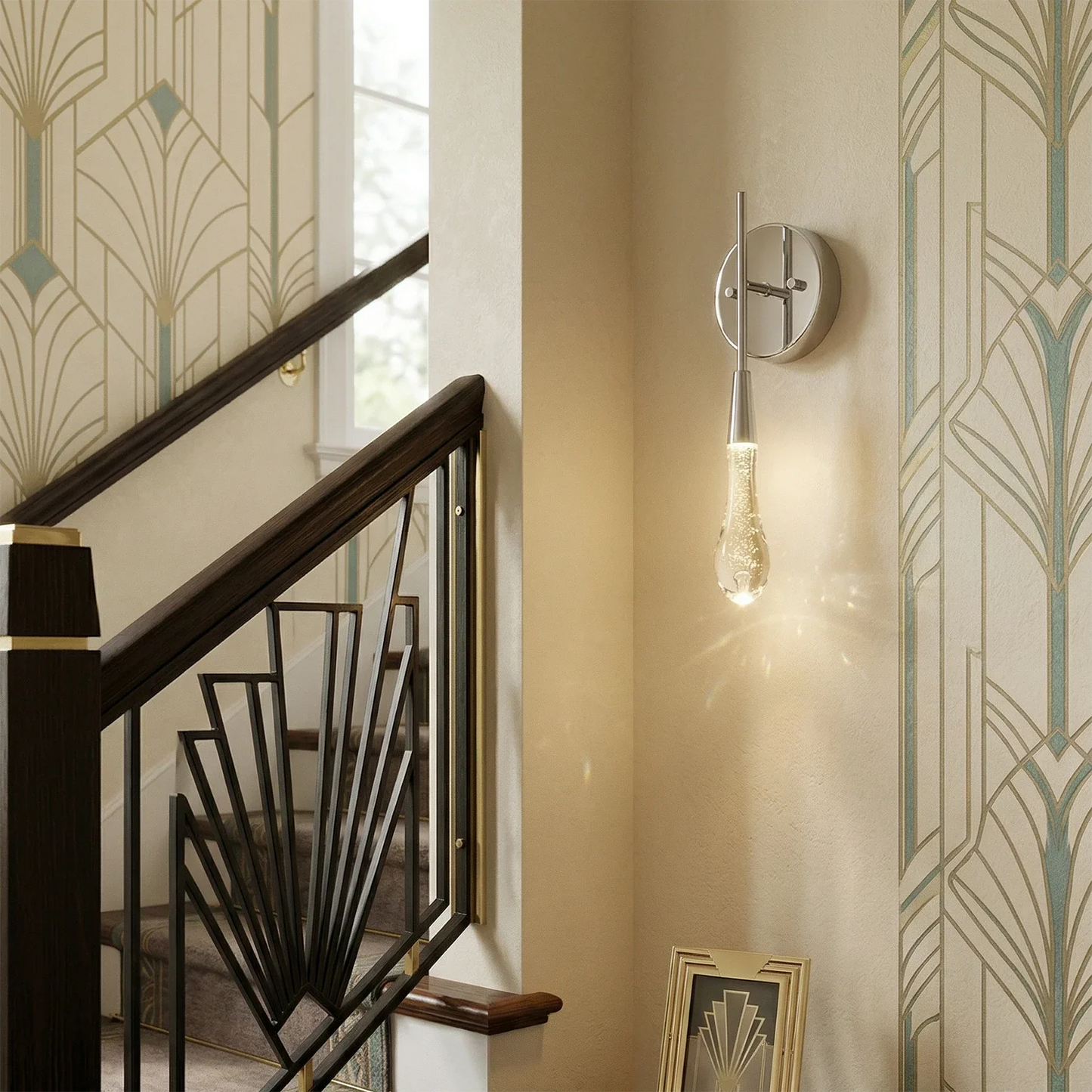 Raindrop Glass Solitaire Wall Lamp