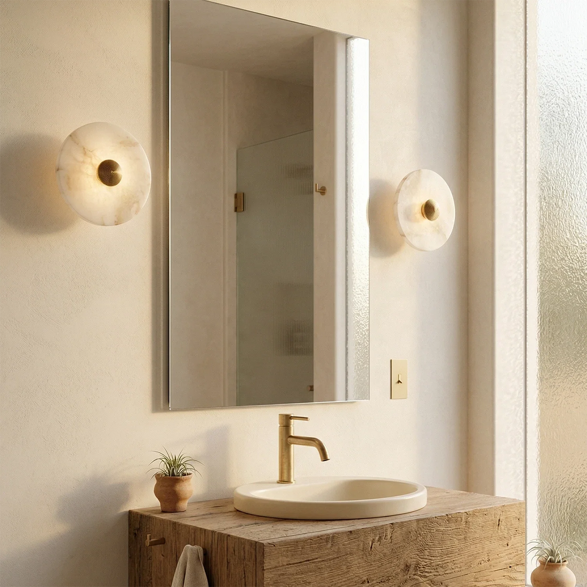 Round Alabaster Wall Lamp