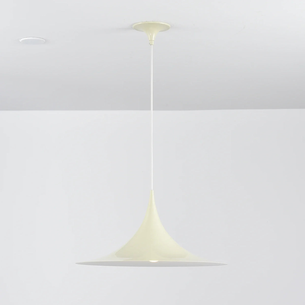 Sami Trumpet Pendant Light
