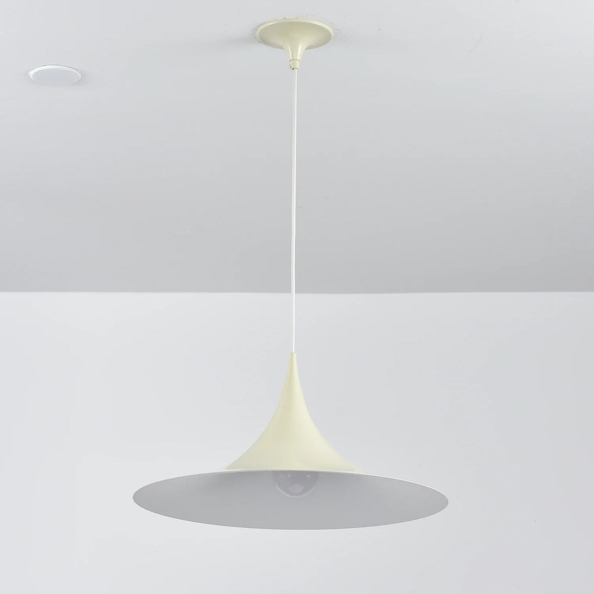 Sami Trumpet Pendant Light