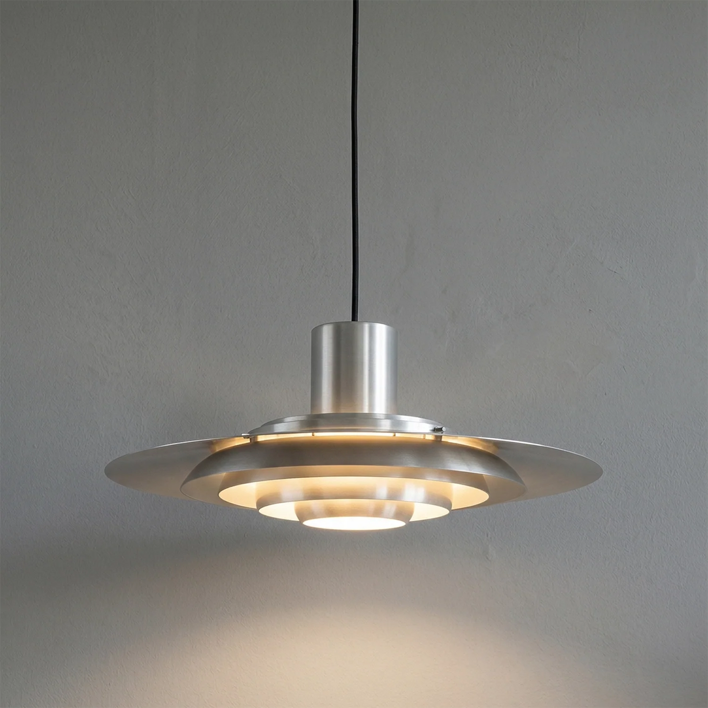 Tiered Dish-Shaped Disc Pendant Light