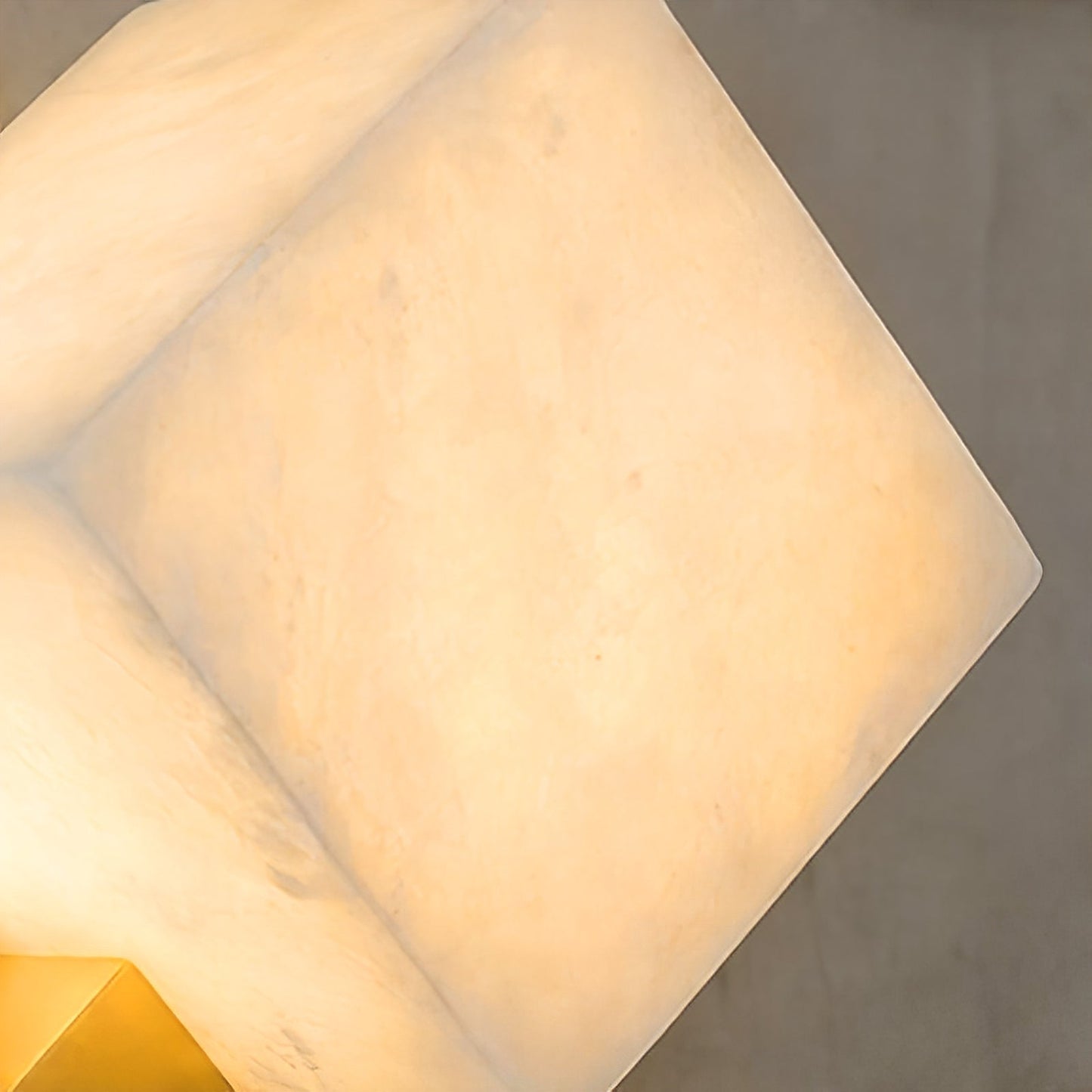 Vein Alabaster Cube Sconce
